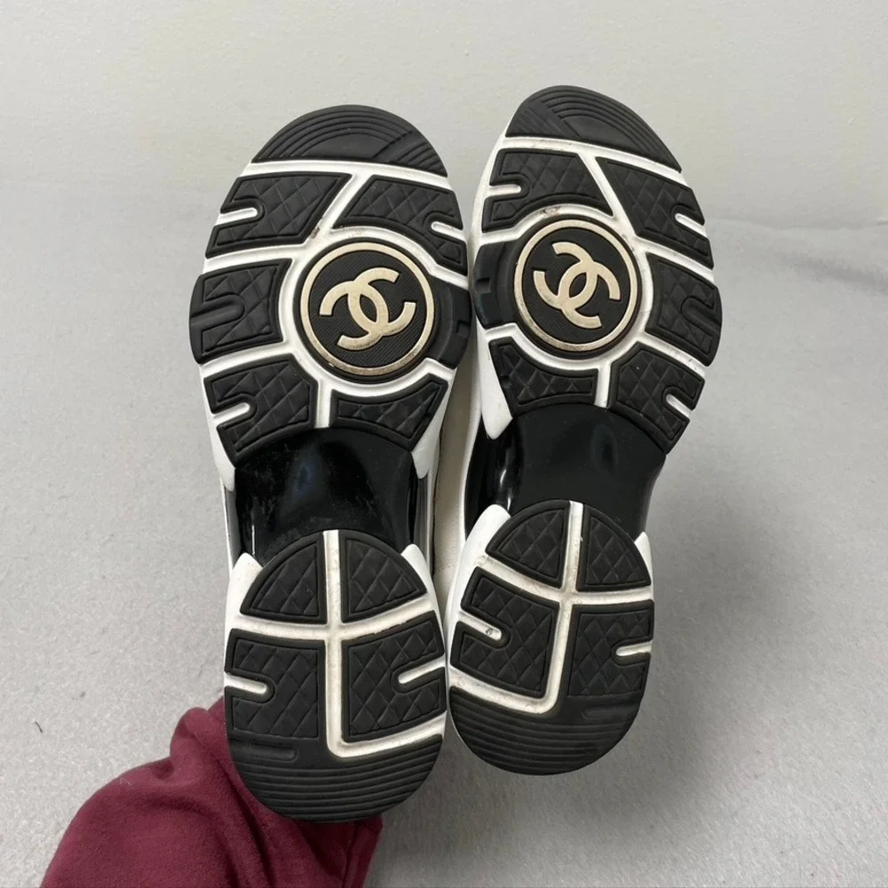 Chanel Tweed Leather Suede Sneakers Womens 39 White‎ Pink G38299 Low Top CC Logo